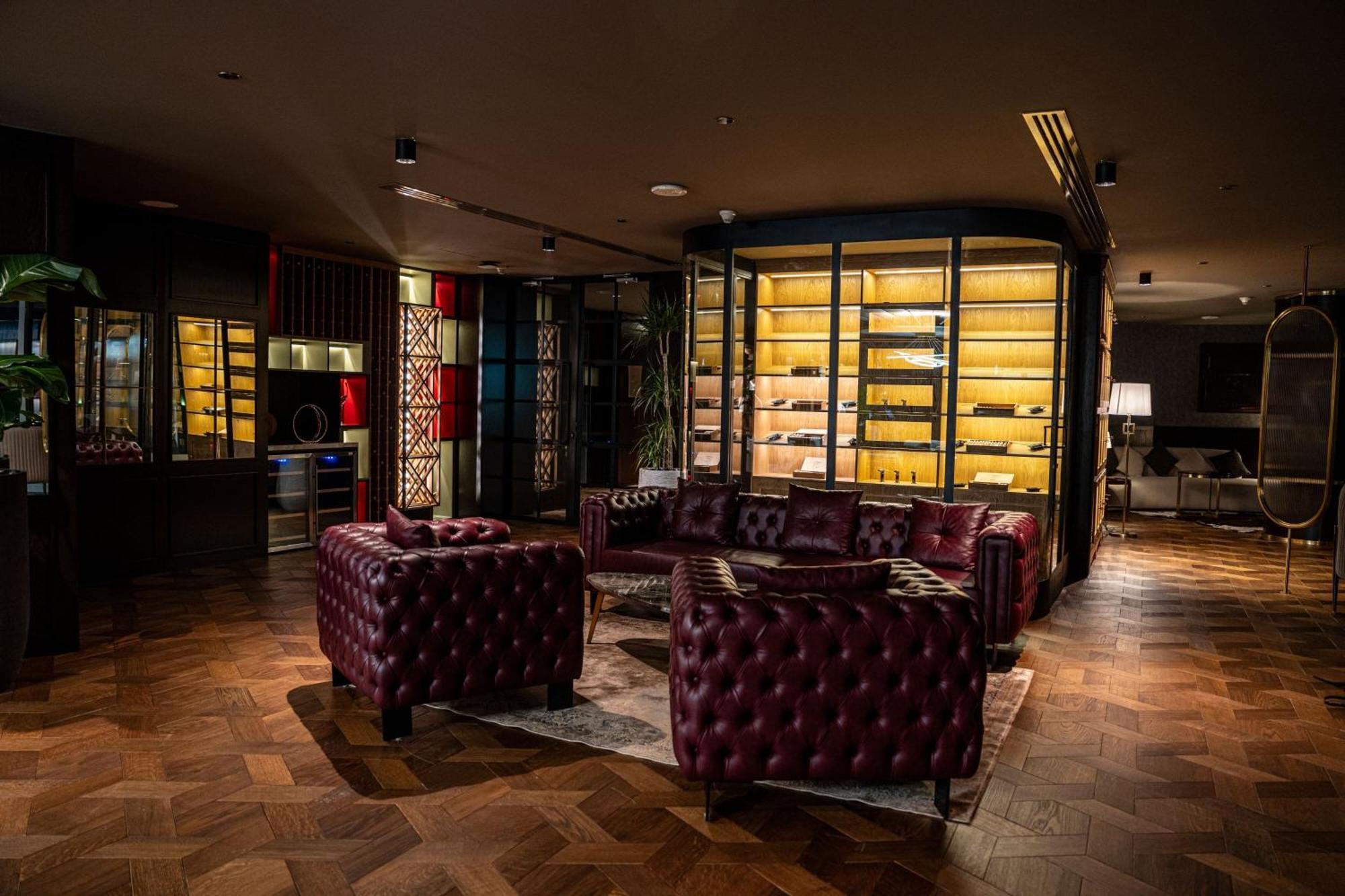 Jw Marriott Marquis Center Hotel 5*