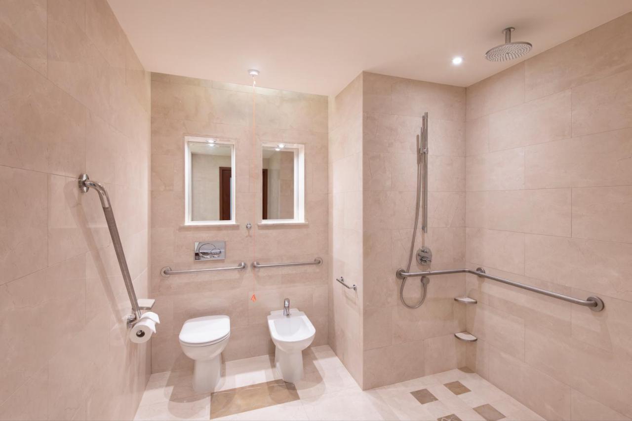 Hotel Jw Marriott Marquis Center 5*